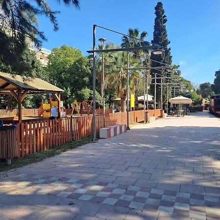 Apartament Δίπλα Στο Πάρκο Kalamata Zewnętrze zdjęcie